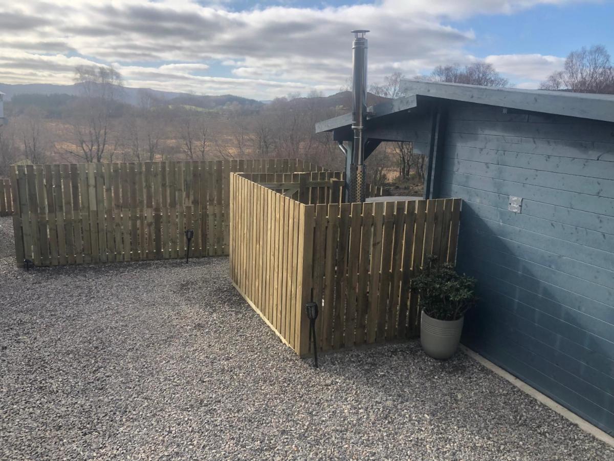 Highland Cabin - Relaxing Hot Tub Villa Inverness Buitenkant foto